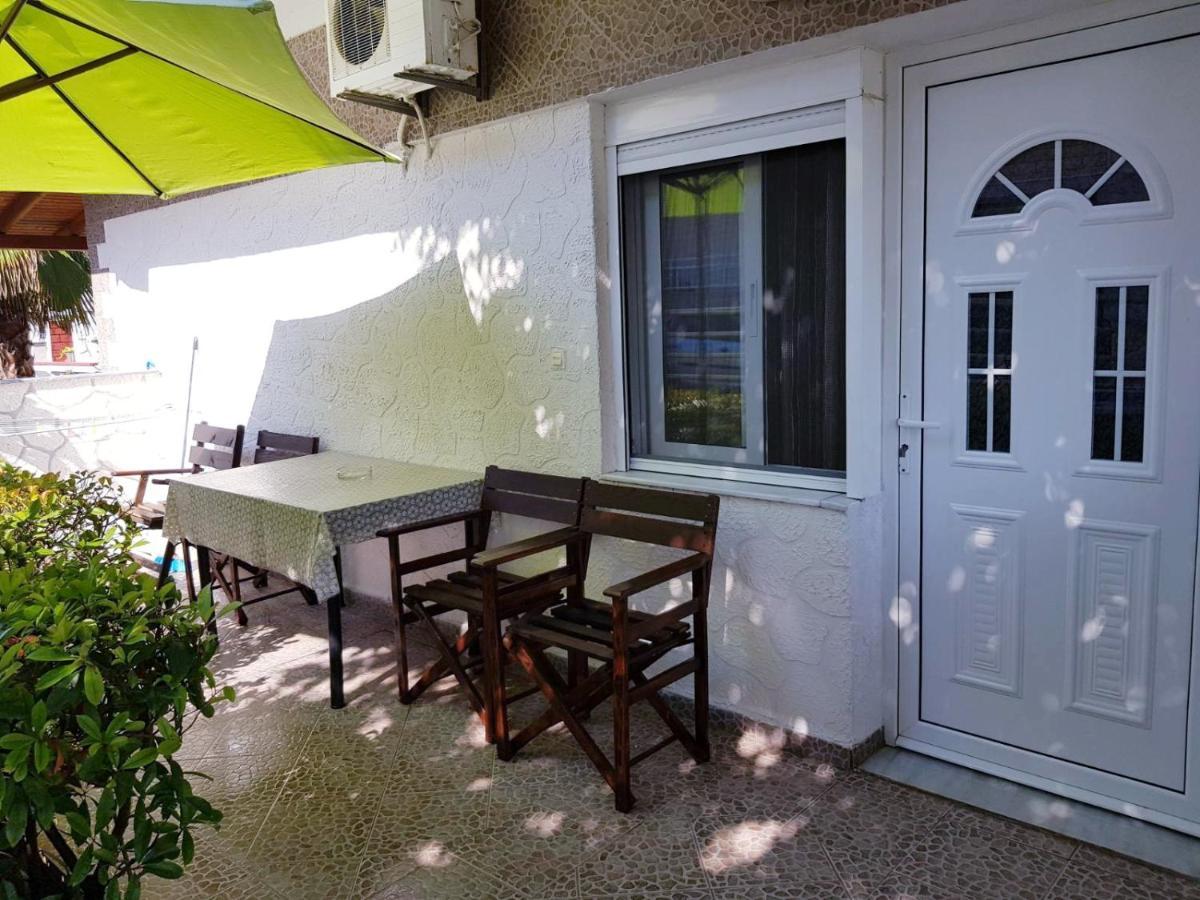 Konstantinos-Elli Rooms Vrasná Екстериор снимка