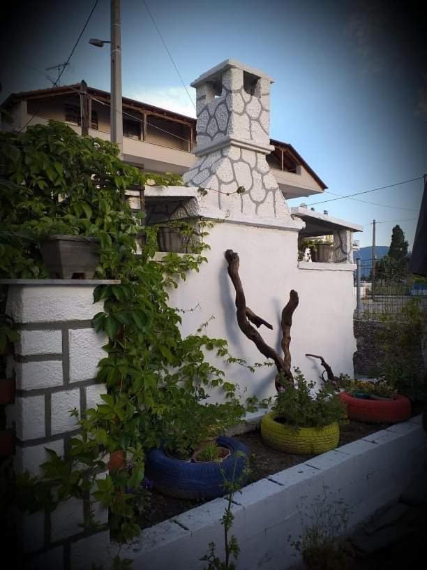 Konstantinos-Elli Rooms Vrasná Екстериор снимка