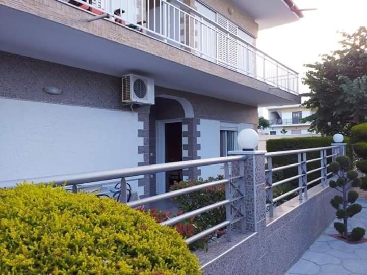Konstantinos-Elli Rooms Vrasná Екстериор снимка