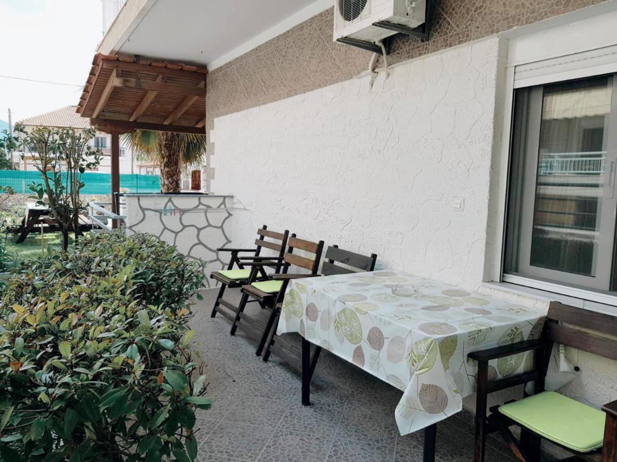 Konstantinos-Elli Rooms Vrasná Екстериор снимка