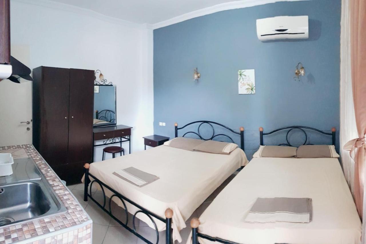 Konstantinos-Elli Rooms Vrasná Екстериор снимка